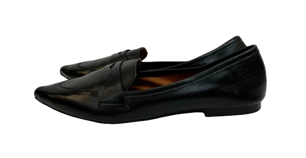 A Piedi Black Pointed Leather Flat Shoes Size 40 - Spitalfields Crypt Trust