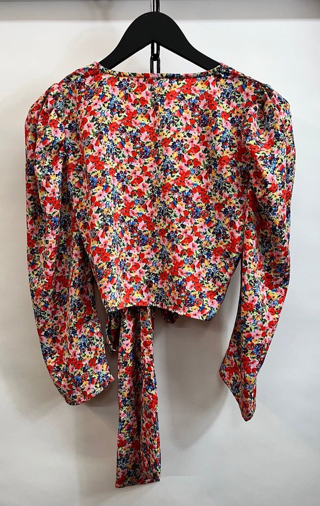 LOAVIES Multicolored Floral Print Wrap Top Size M - Spitalfields Crypt Trust