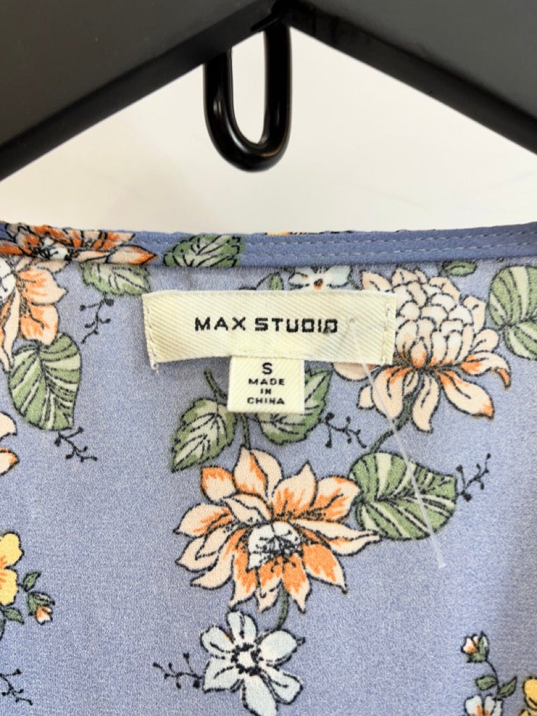 Max Studio Blue Floral Print Ruffle Sleeve Blouse Size Small - Spitalfields Crypt Trust