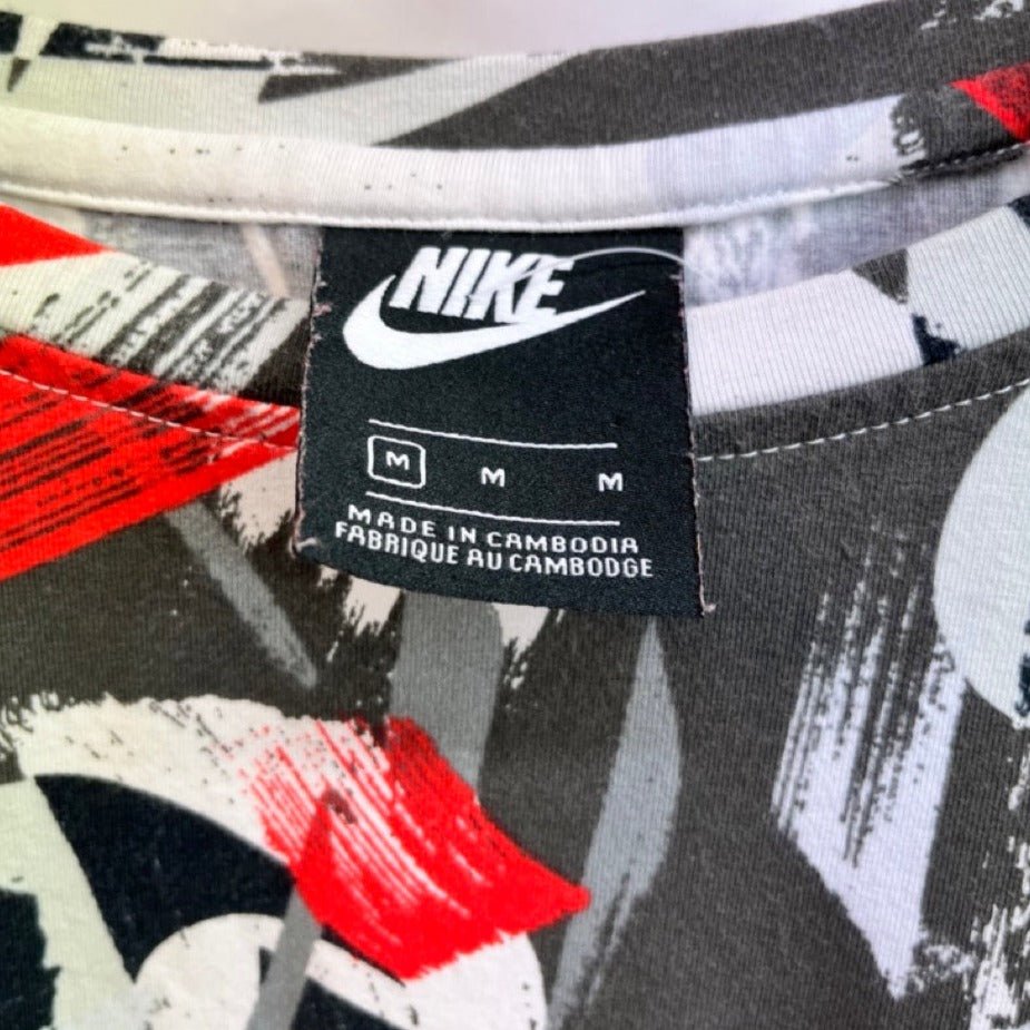 Nike Multicolour Logo Print Long Sleeved Crop Top Size Medium - Spitalfields Crypt Trust